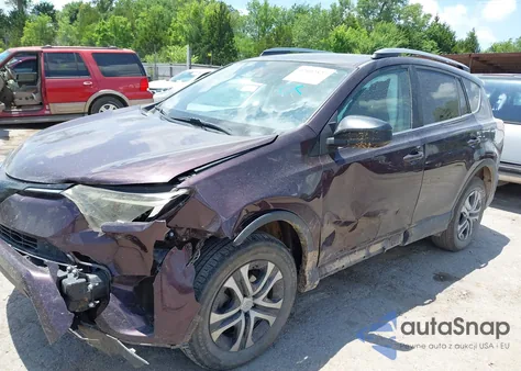 2017 Toyota Rav4 Le z USA, uszkodzony, nr VIN 2T3ZFREV2HW317932